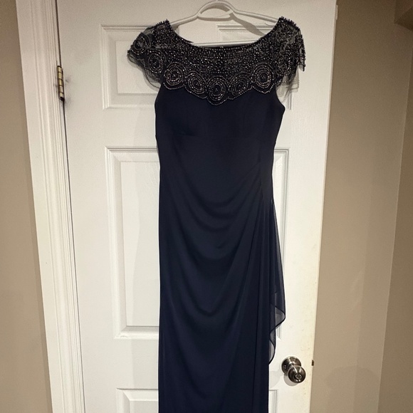 Dress - Picture 1 of 2
